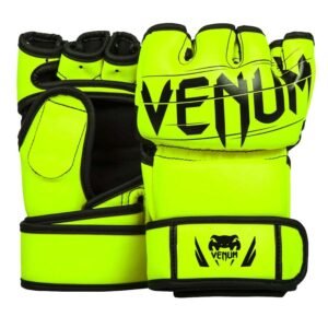 Guantes MMA y kickboxing Venum para entrenamiento de artes marciales